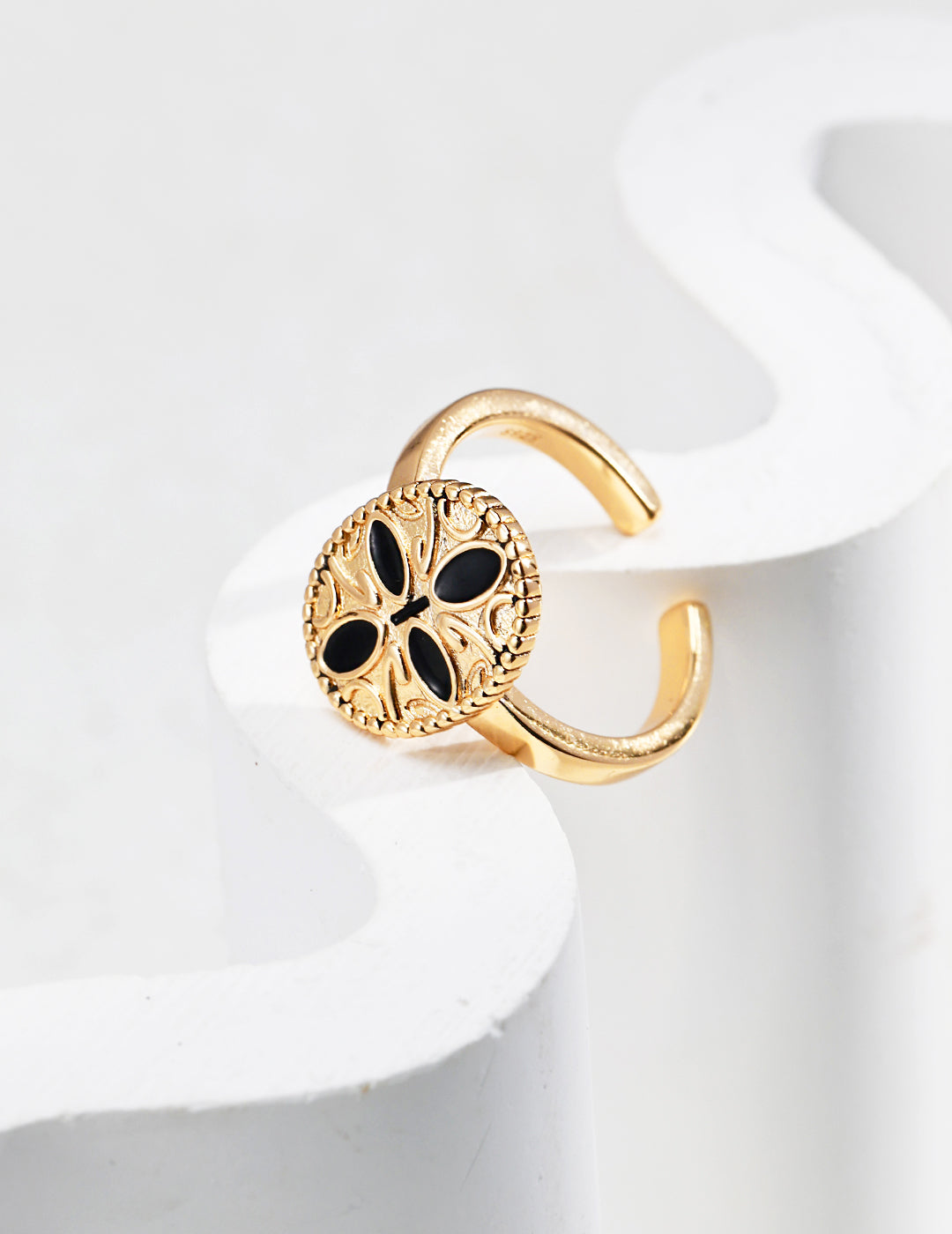 Anillo de sello con cresta de medianoche